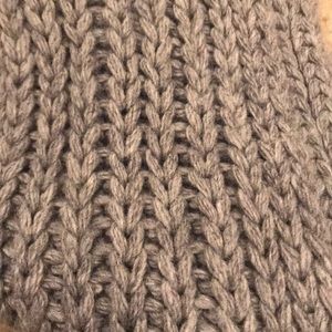 GAP Accessories - Gap Grey cable knit scarf NWT GAP Accessories - Gap Grey cable knit scarf NWT